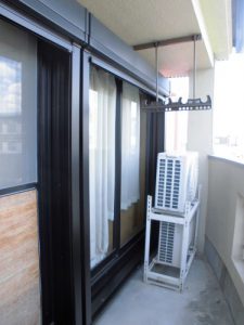 リフォの窓リフォーム　平野区　台風対策シャッター取付け工事